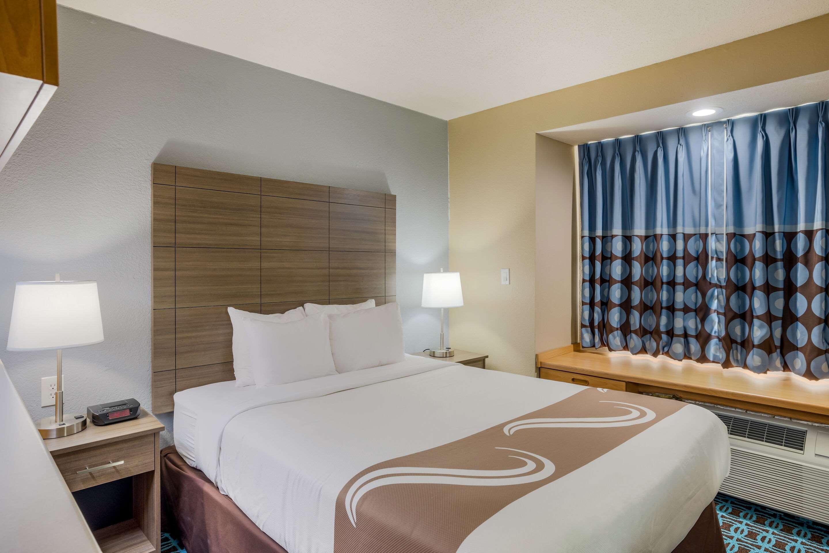 Sonesta Essential Hotel Blue Springs Extérieur photo