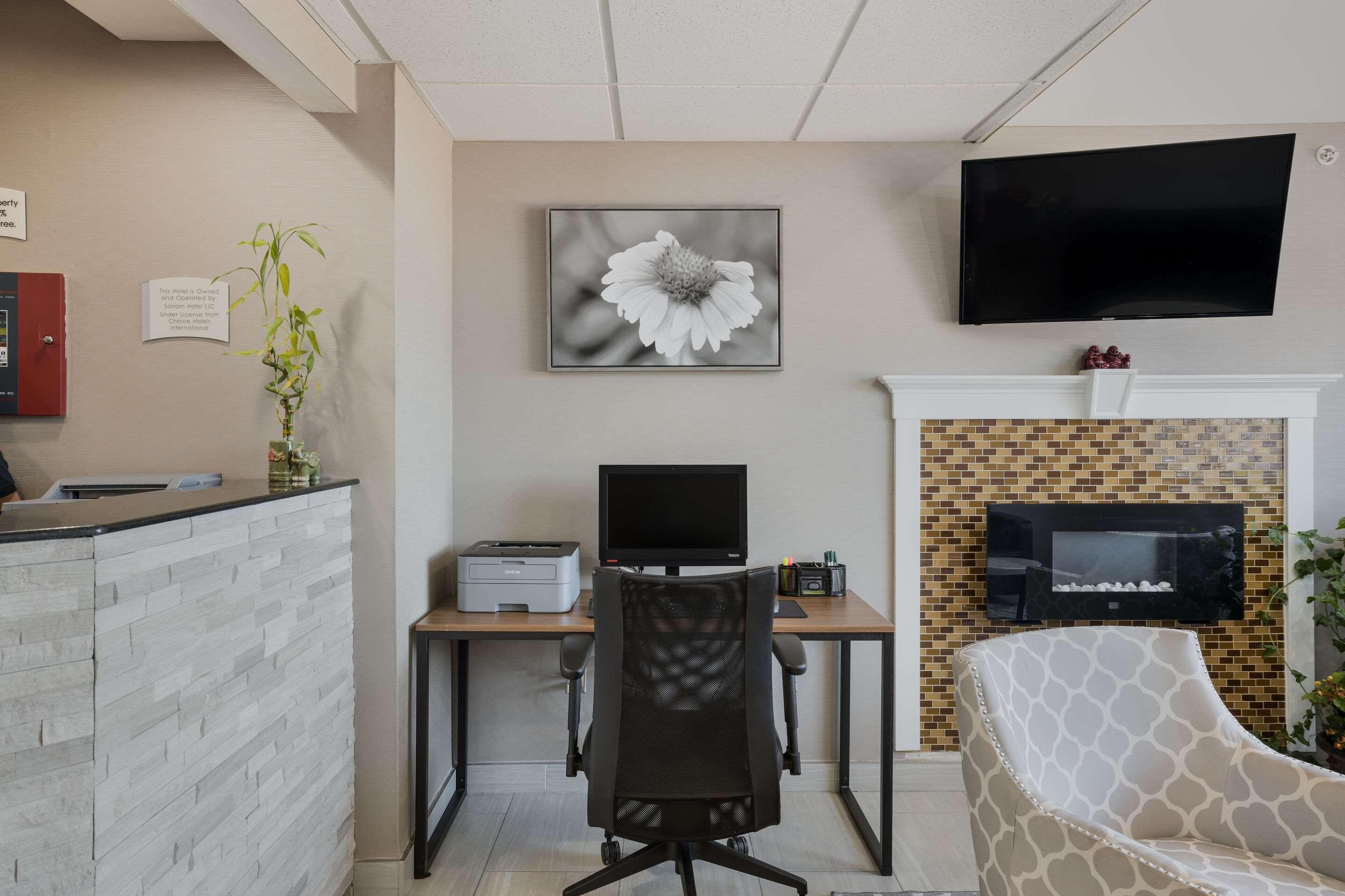 Sonesta Essential Hotel Blue Springs Extérieur photo